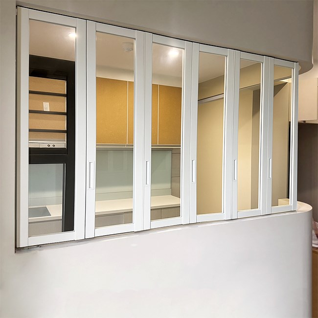 簡約白框多片折疊窗WL363