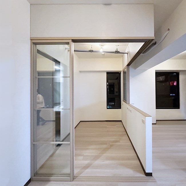 L型垂壁地軌式鋁框拉門WL373